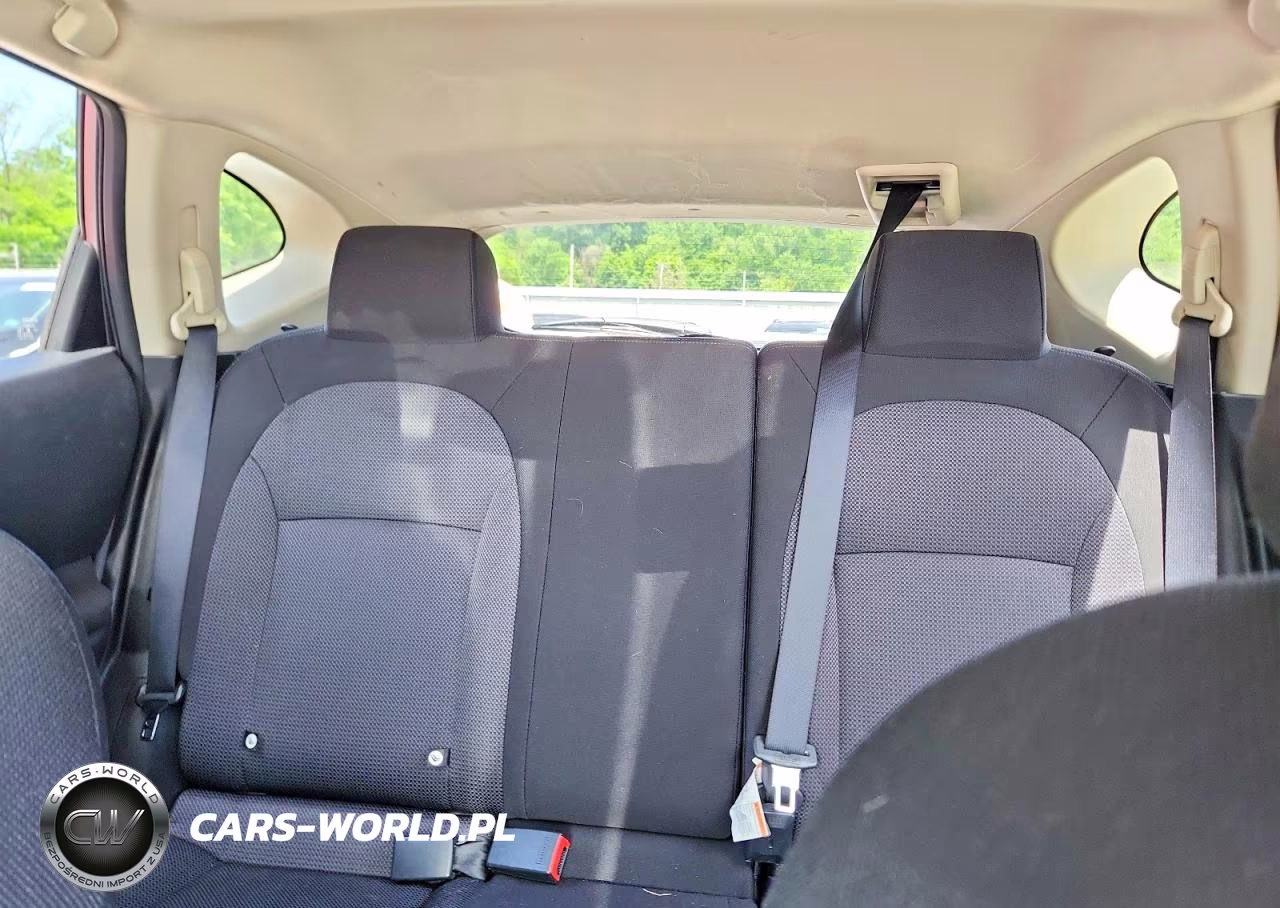 2013 Nissan Rogue S VIN:JN8AS5MVXDW115777 - 10