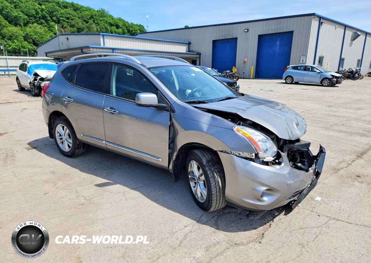 2013 Nissan Rogue S VIN:JN8AS5MVXDW115777 - 4