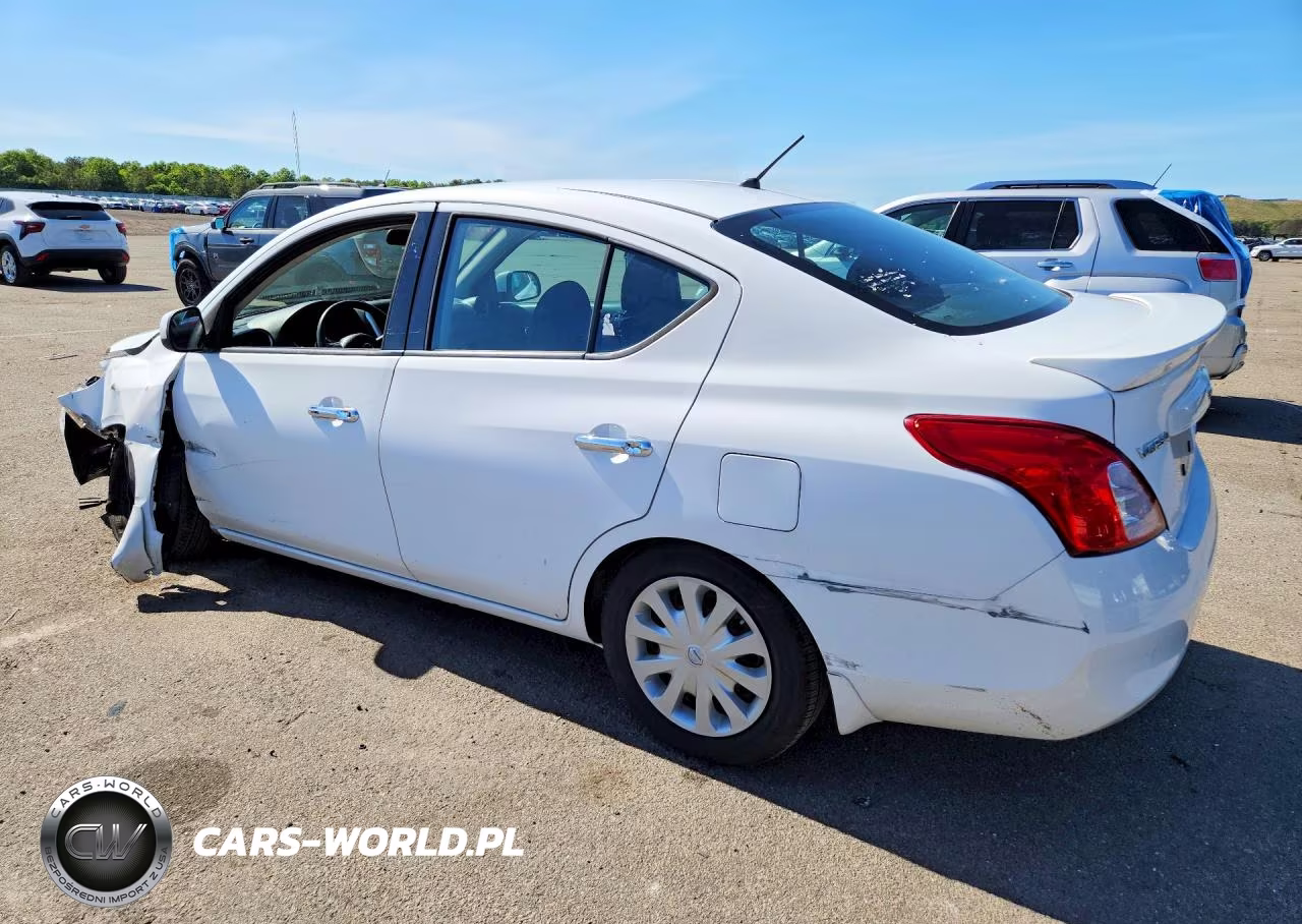 2014 Nissan Versa 1.6 S VIN:3N1CN7AP2EL828955 - 2
