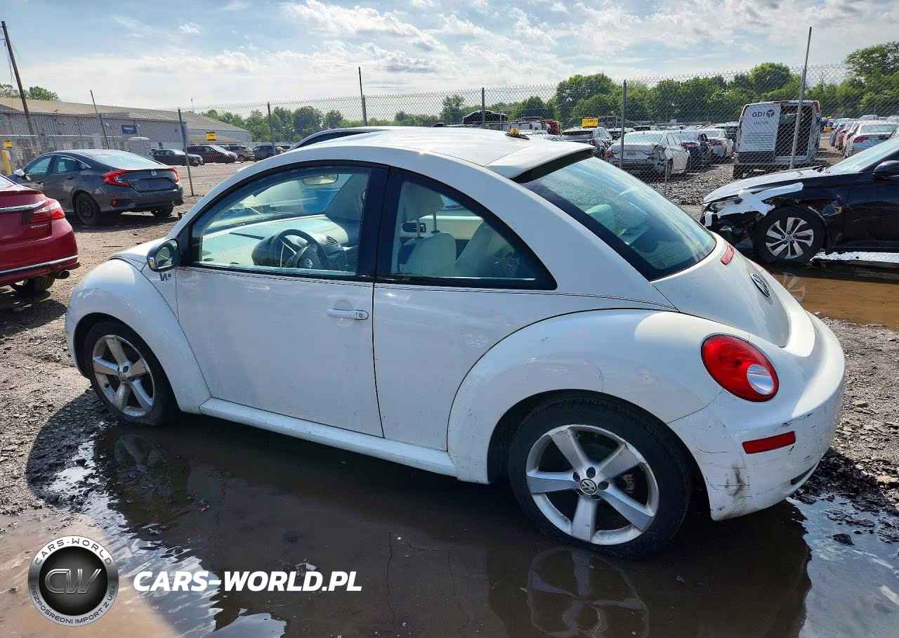 2008 Volkswagen New Beetle Triple White VIN:3VWFG31C18M510461 - 2