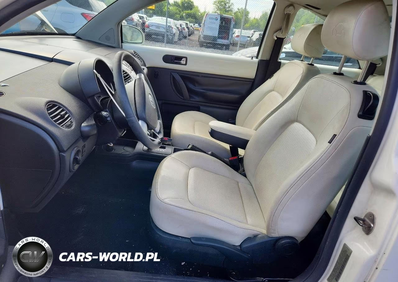 2008 Volkswagen New Beetle Triple White VIN:3VWFG31C18M510461 - 7