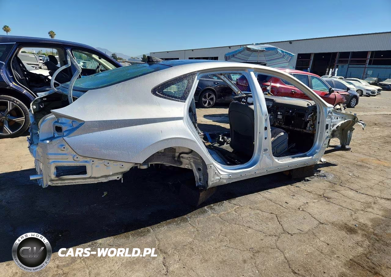 2024 Hyundai Sonata N Line VIN:KMHL54JC6RA418855 - 3