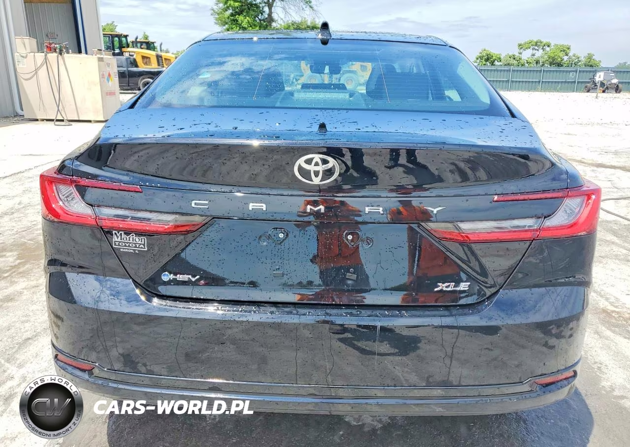 2026 Toyota Camry Xle VIN:4T1DAACK7TU262317 - 6