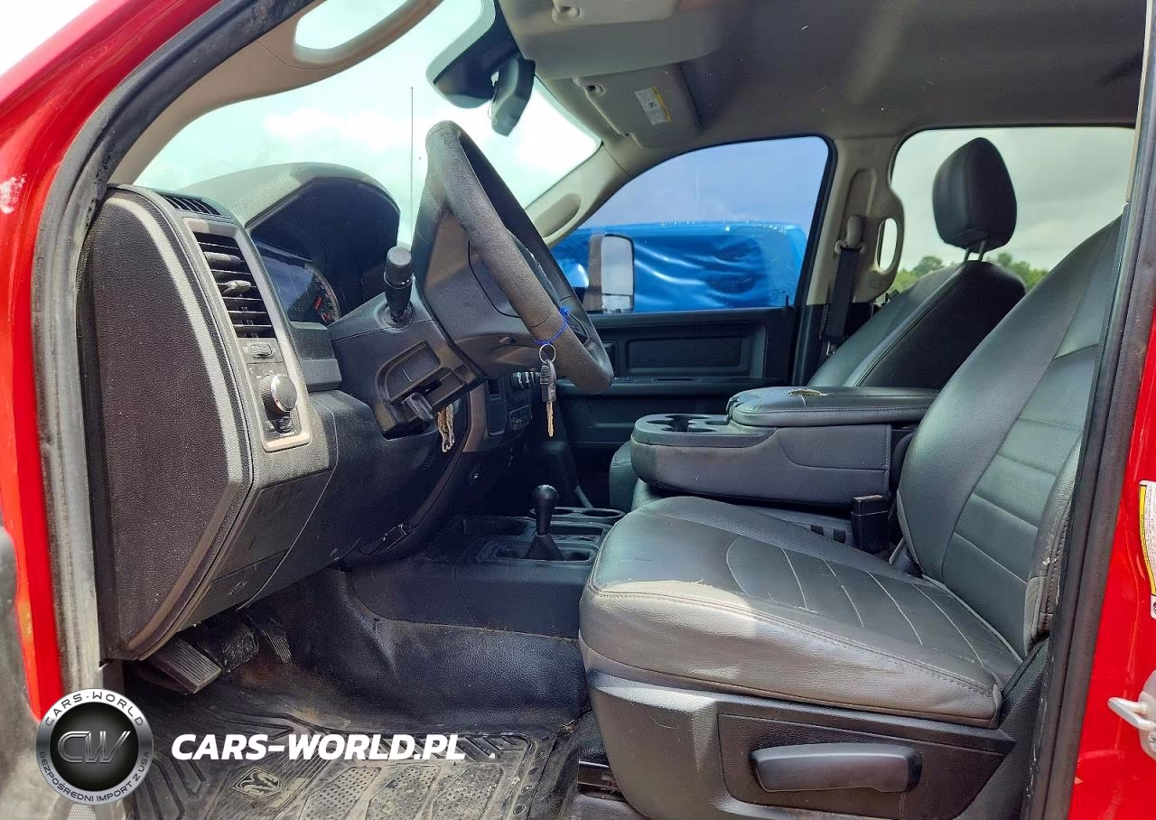 2018 Ram 2500 St VIN:3C6UR5CL7JG425424 - 7