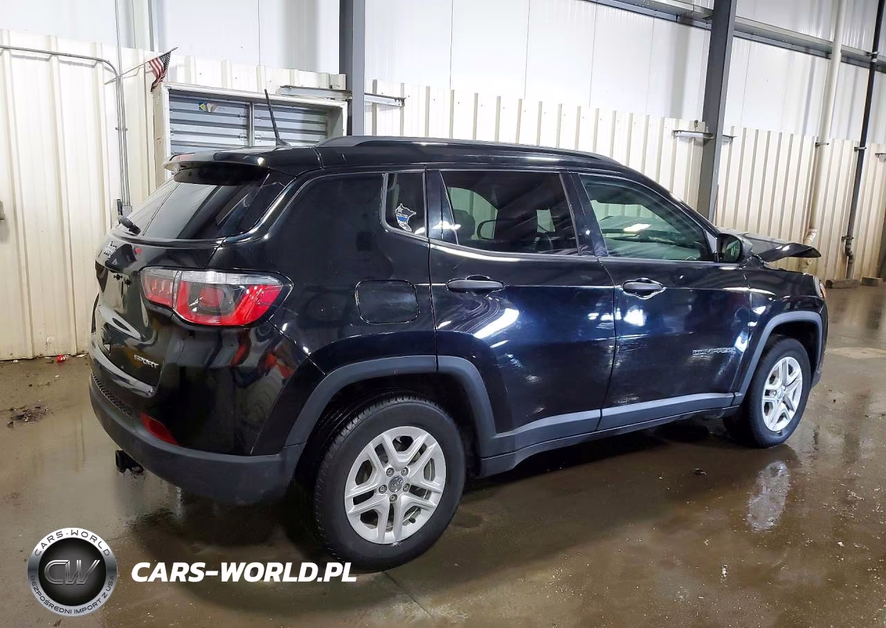 2017 Jeep Compass Sport VIN:3C4NJCAB8HT672620 - 3