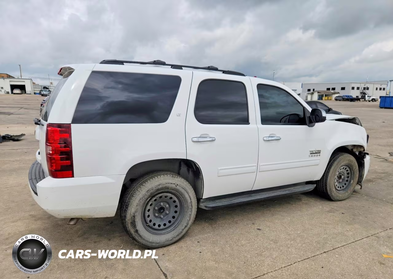 2013 Chevrolet Tahoe C1500 Lt VIN:1GNSCBE02DR233925 - 3