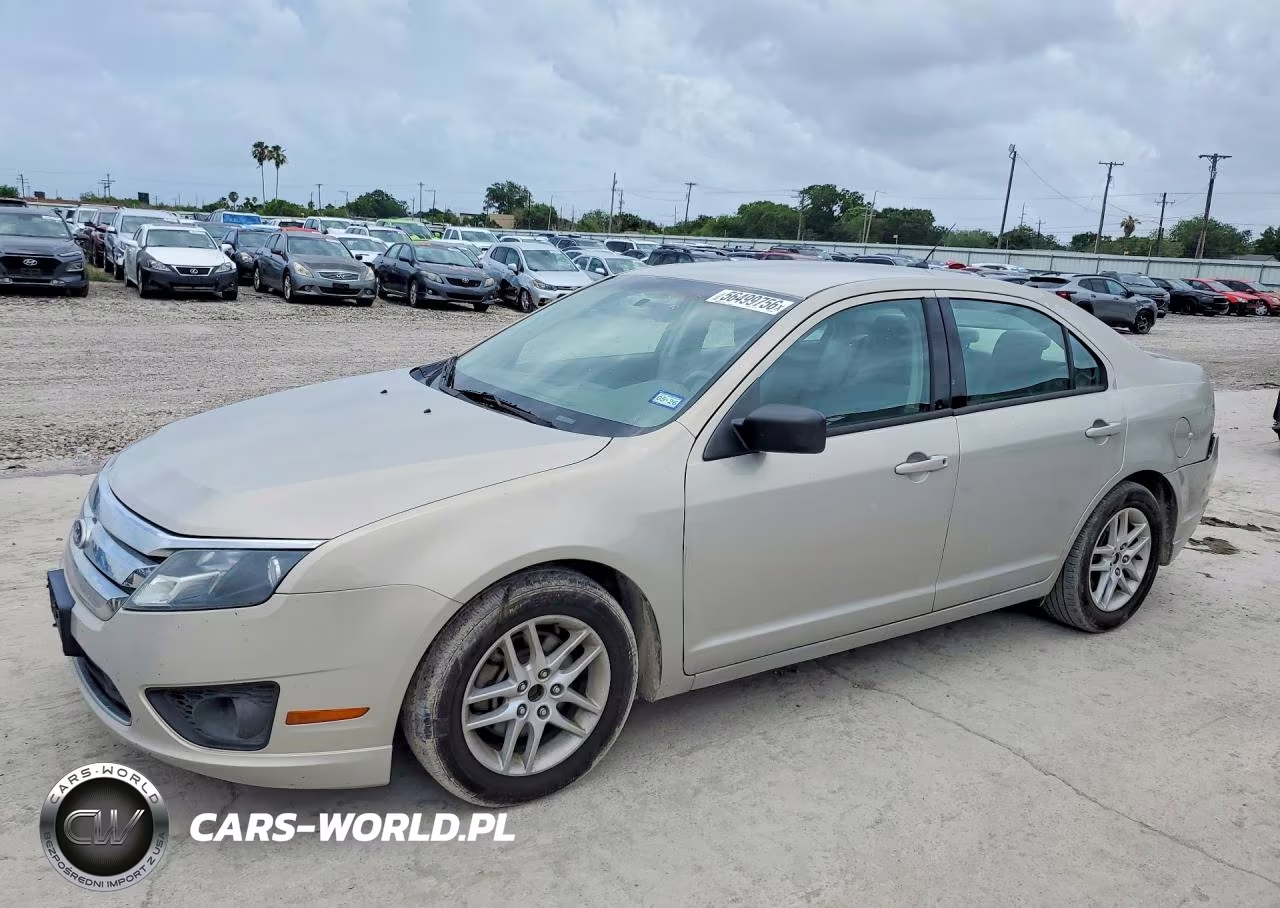 2010 Ford Fusion S – zdjęcie 1 z 12