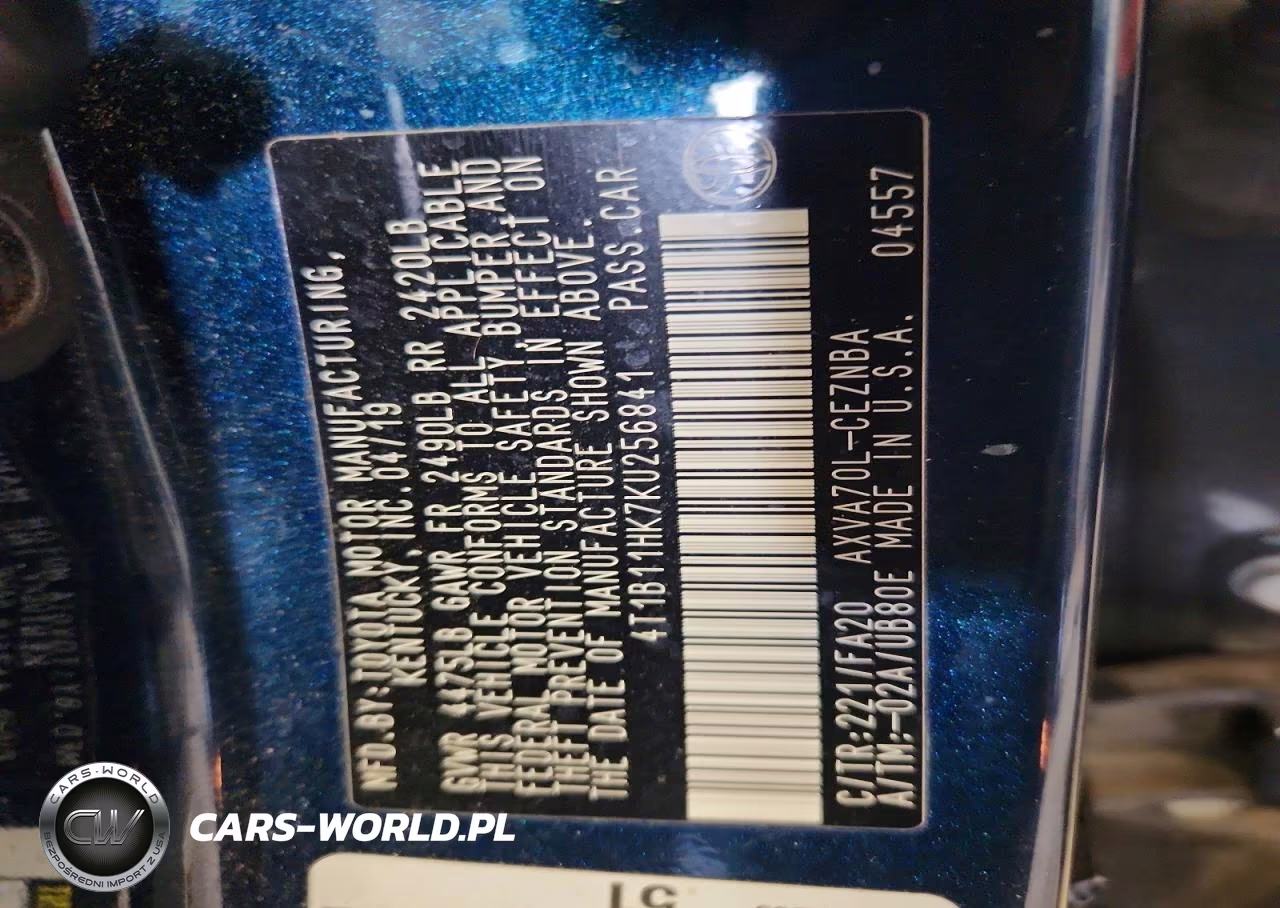 2019 Toyota Camry Le VIN:4T1B11HK7KU256841 - 12