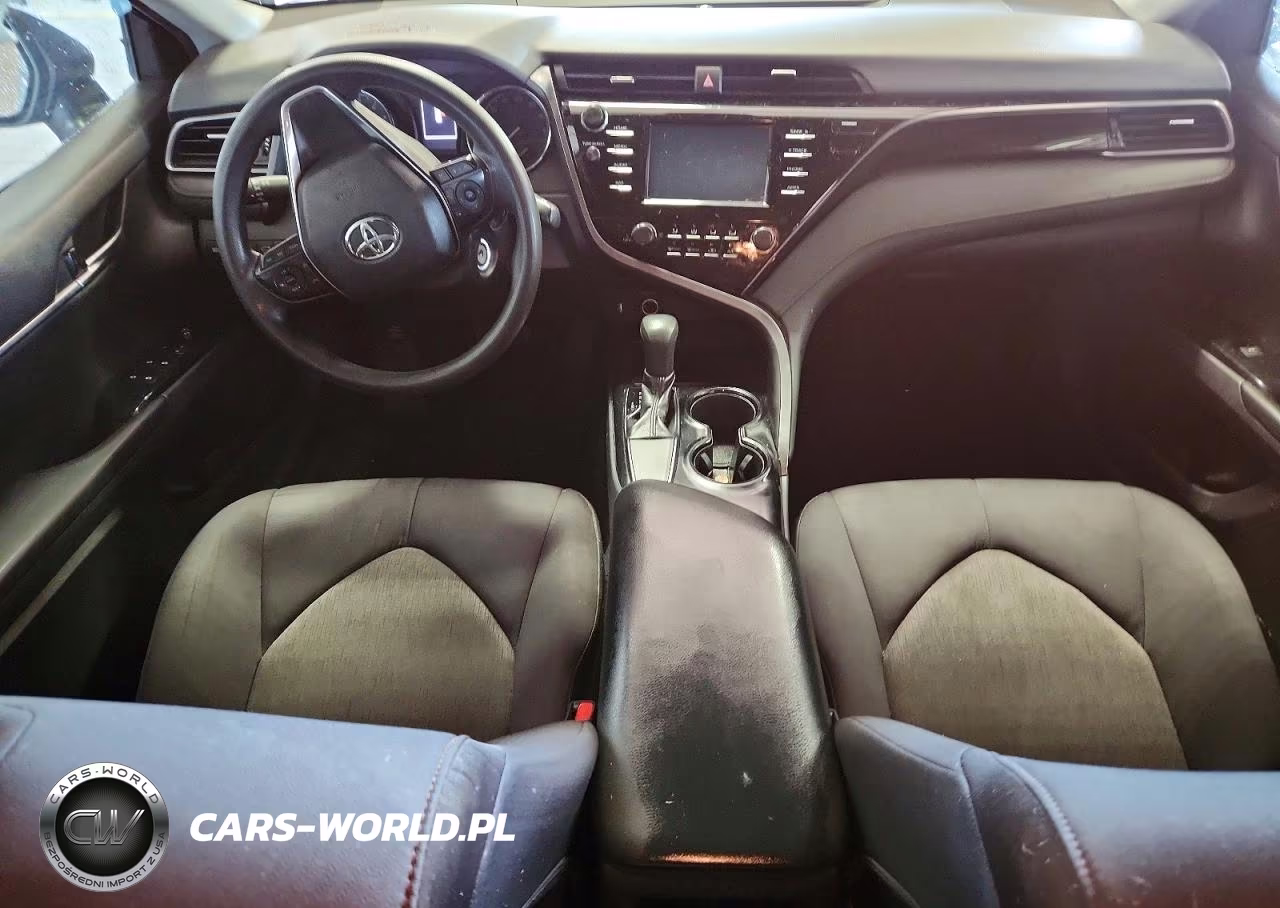 2019 Toyota Camry Le VIN:4T1B11HK7KU256841 - 8