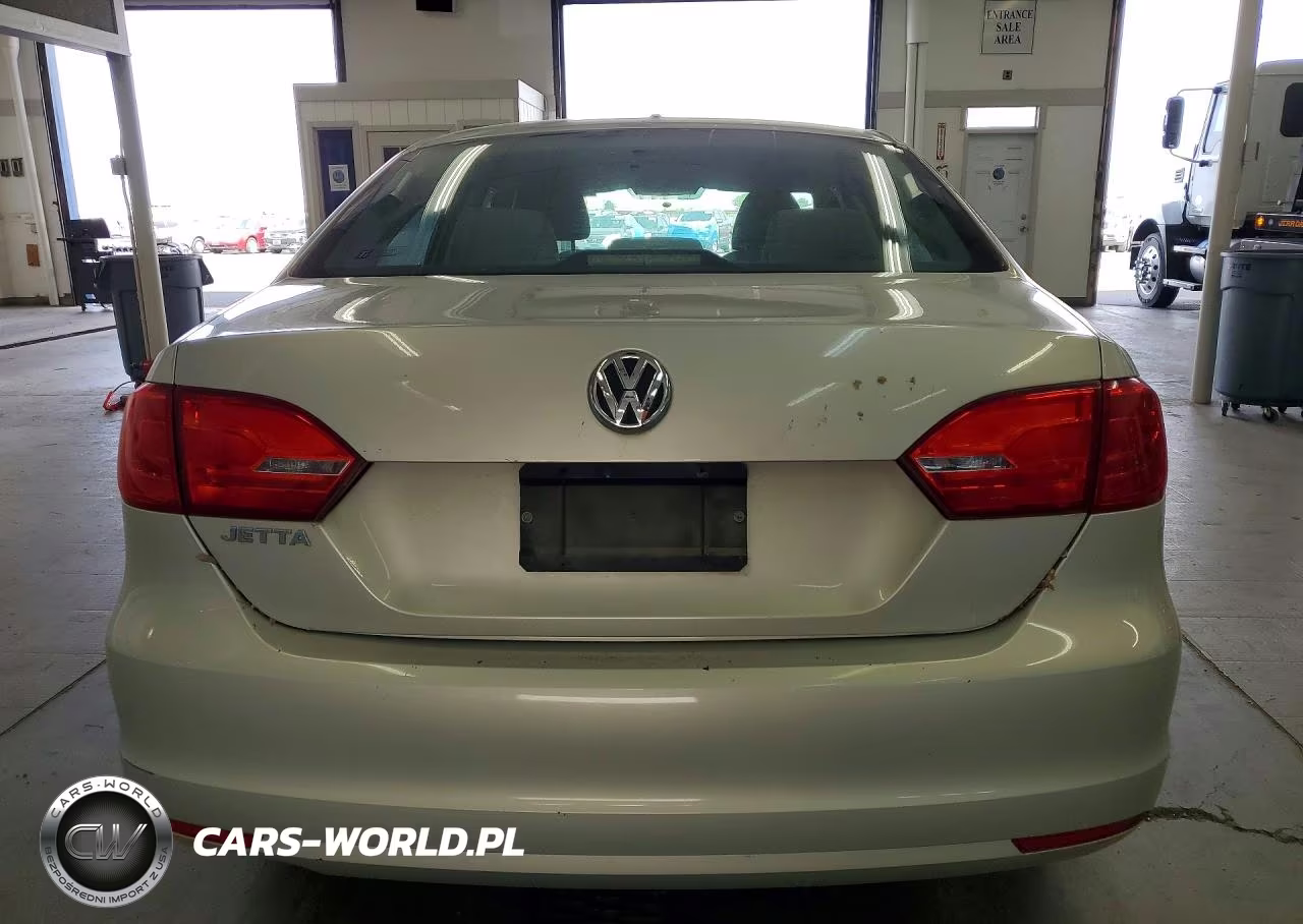 2011 Volkswagen Jetta Base VIN:3VW2K7AJ8BM065615 - 6