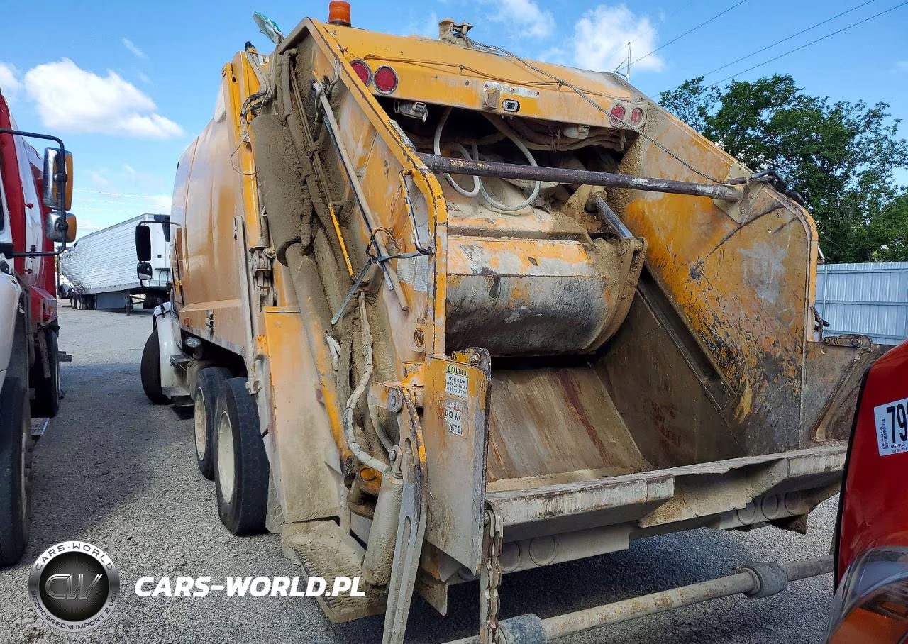2009 Freightliner Business Class M2 Refuse Truck VIN:1FVACXDJ89HAD6480 - 3