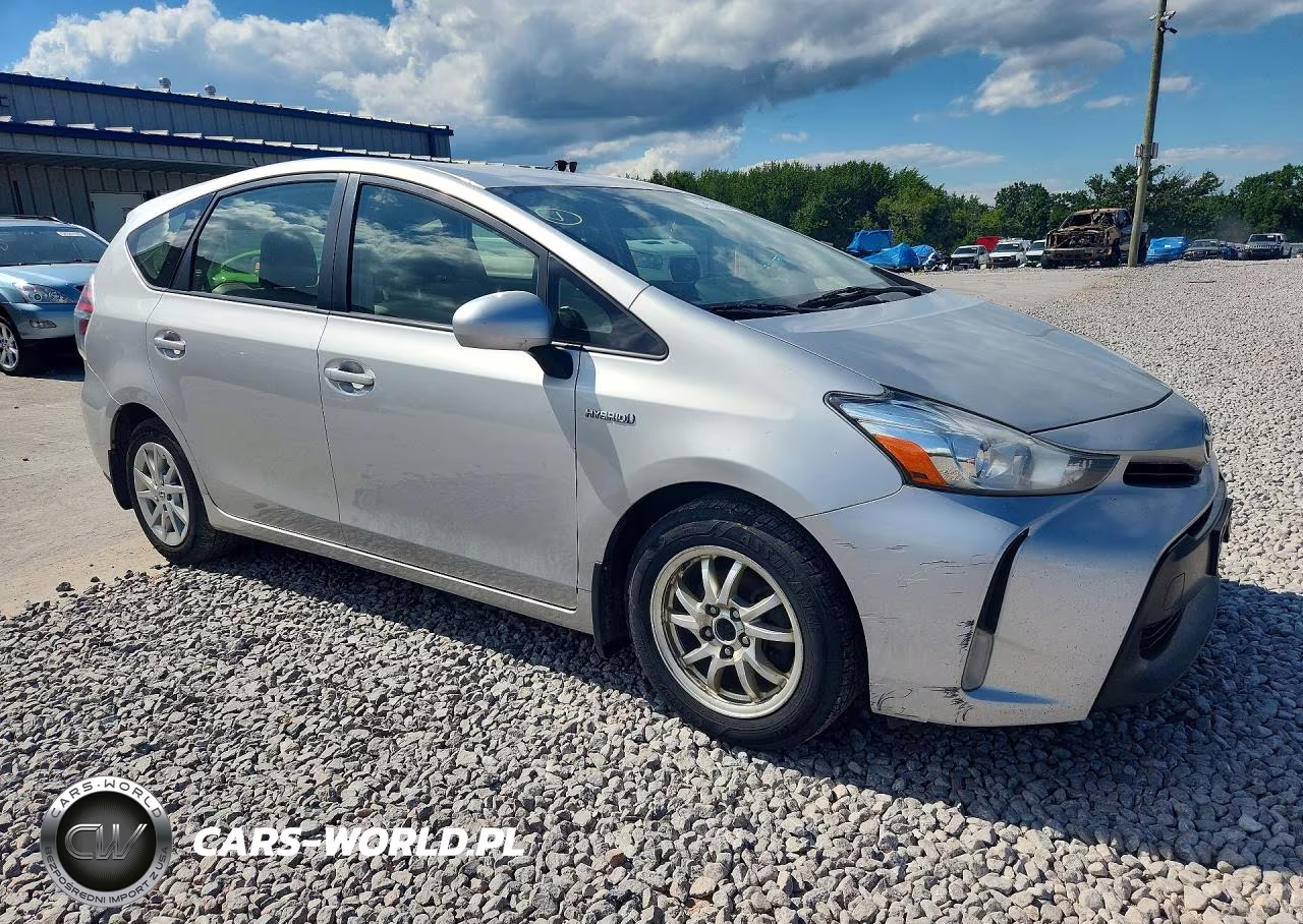 2017 Toyota Prius V Three VIN:JTDZN3EU1HJ066665 - 4