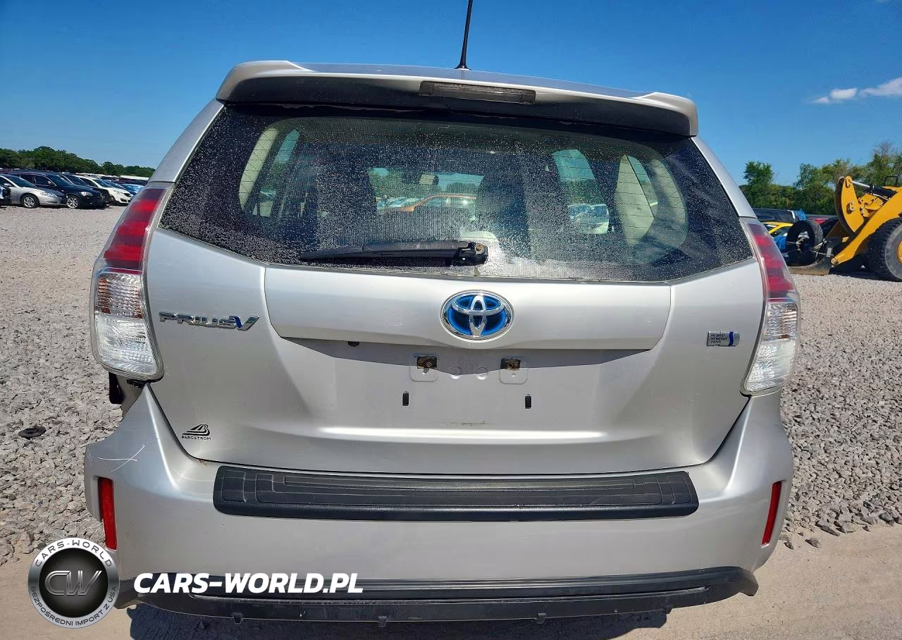 2017 Toyota Prius V Three VIN:JTDZN3EU1HJ066665 - 6