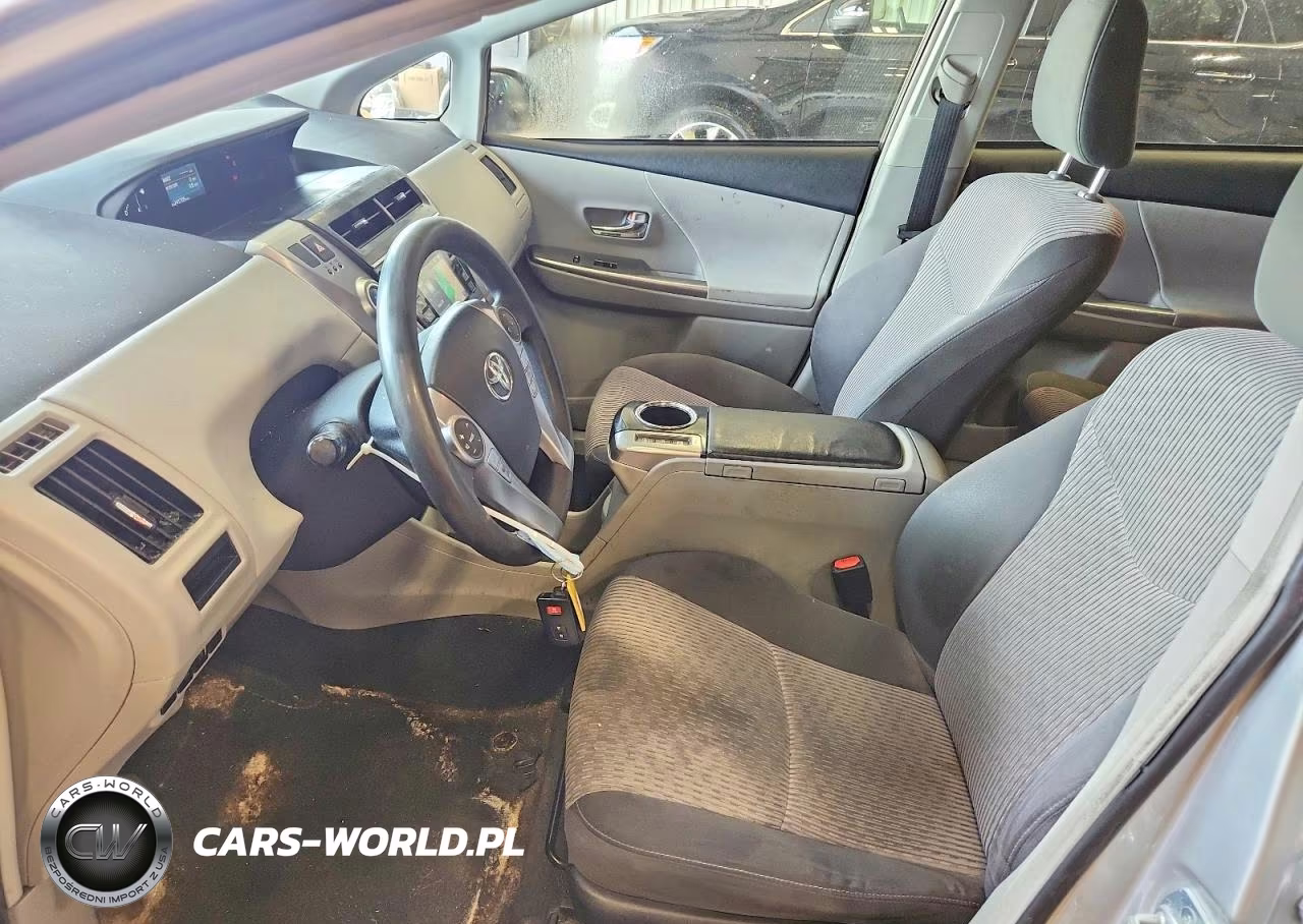 2017 Toyota Prius V Three VIN:JTDZN3EU1HJ066665 - 7