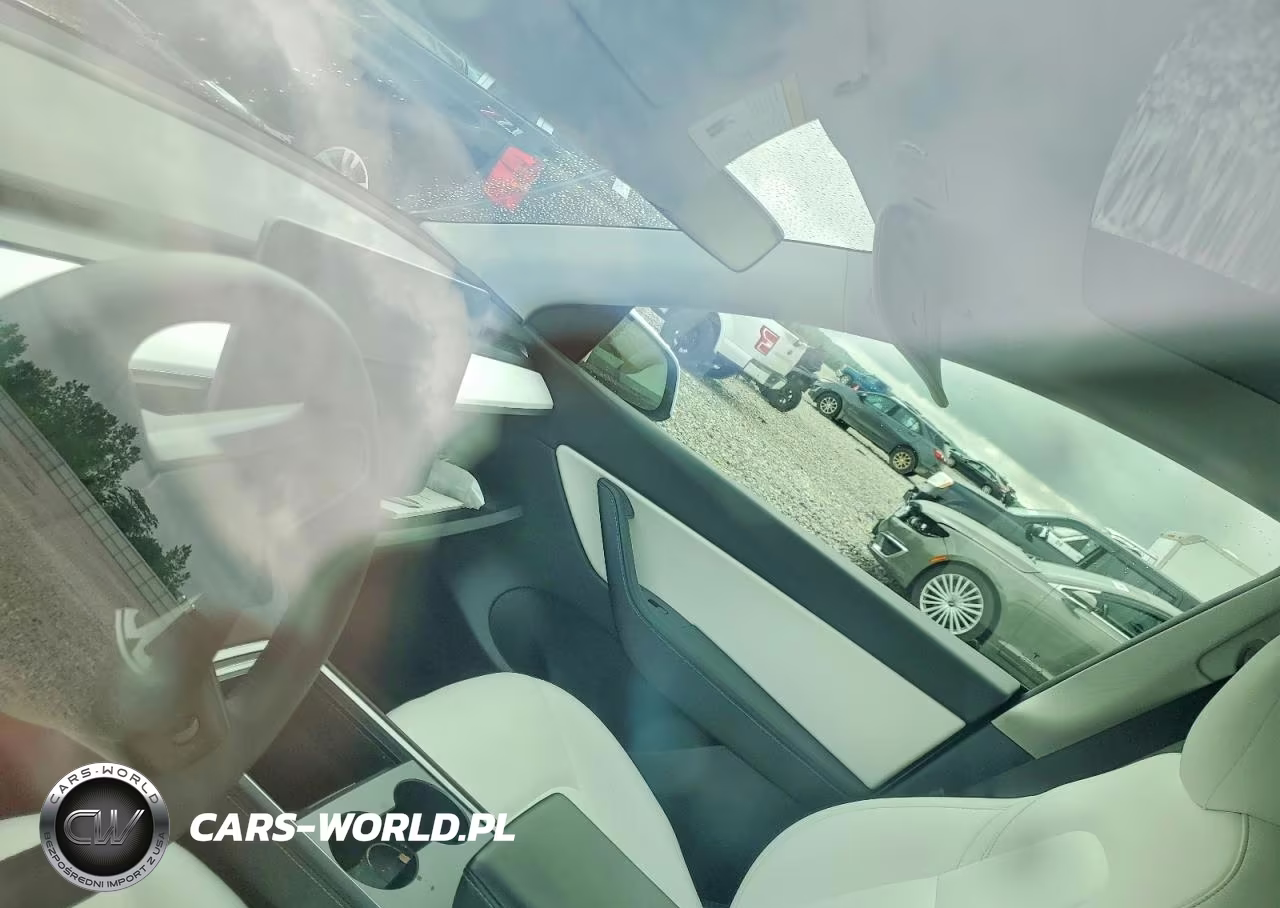 2021 Tesla Model Y VIN:5YJYGDEE7MF190087 - 9