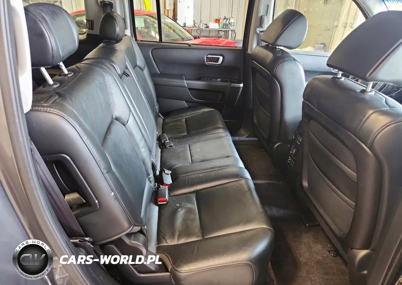 2011 Honda Pilot Touring VIN:5FNYF4H95BB037366 - 11