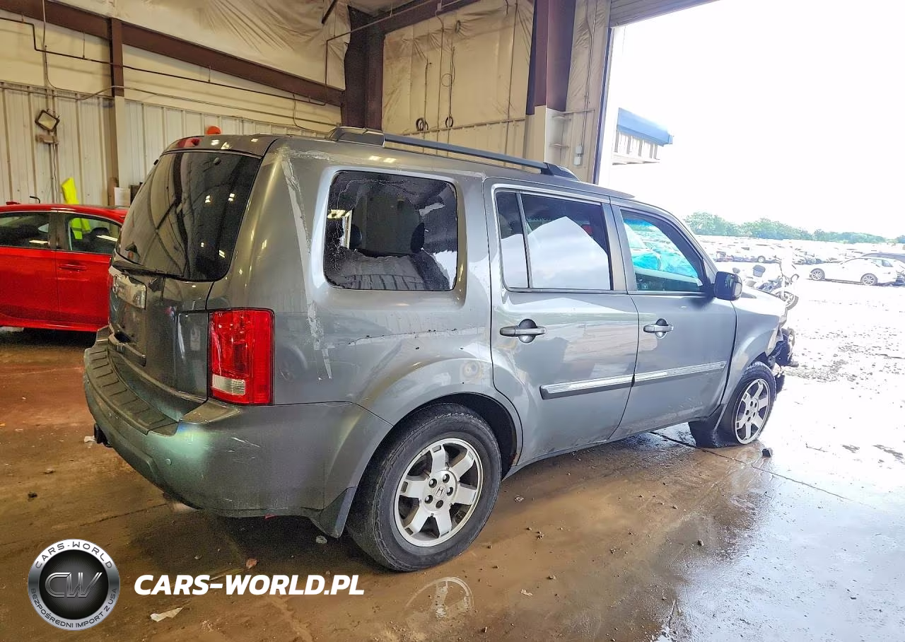 2011 Honda Pilot Touring VIN:5FNYF4H95BB037366 - 3