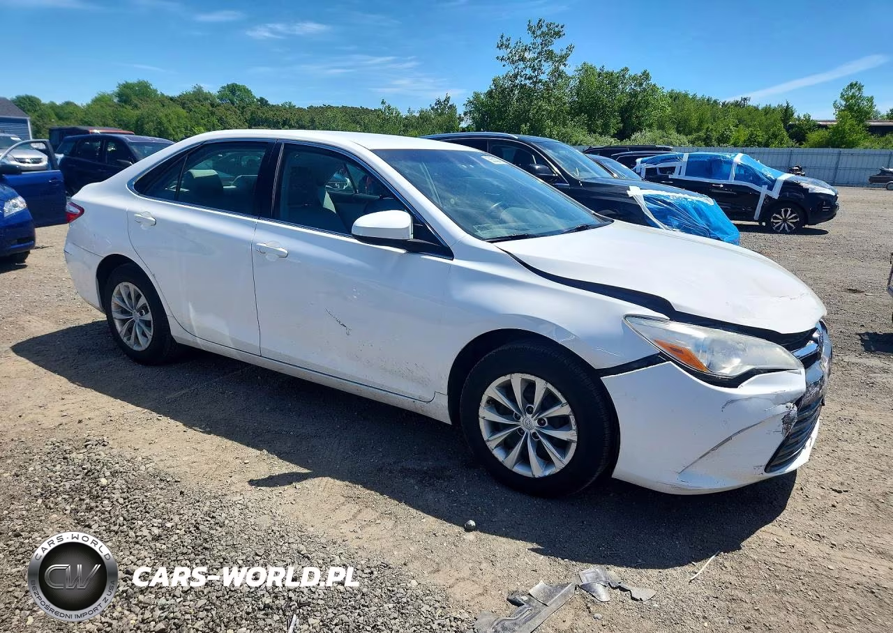 2017 Toyota Camry Le VIN:4T1BF1FK7HU379908 - 4