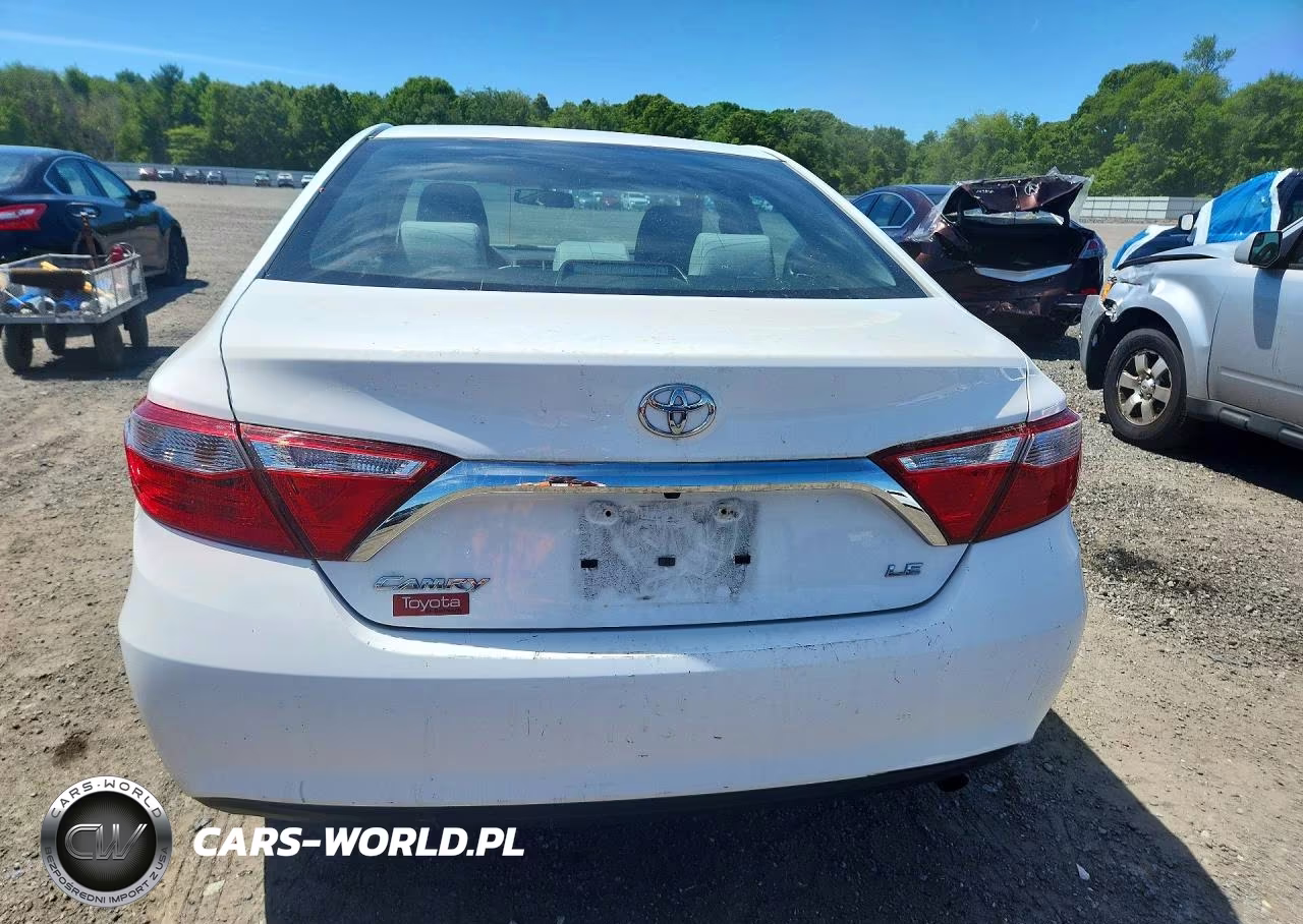 2017 Toyota Camry Le VIN:4T1BF1FK7HU379908 - 6