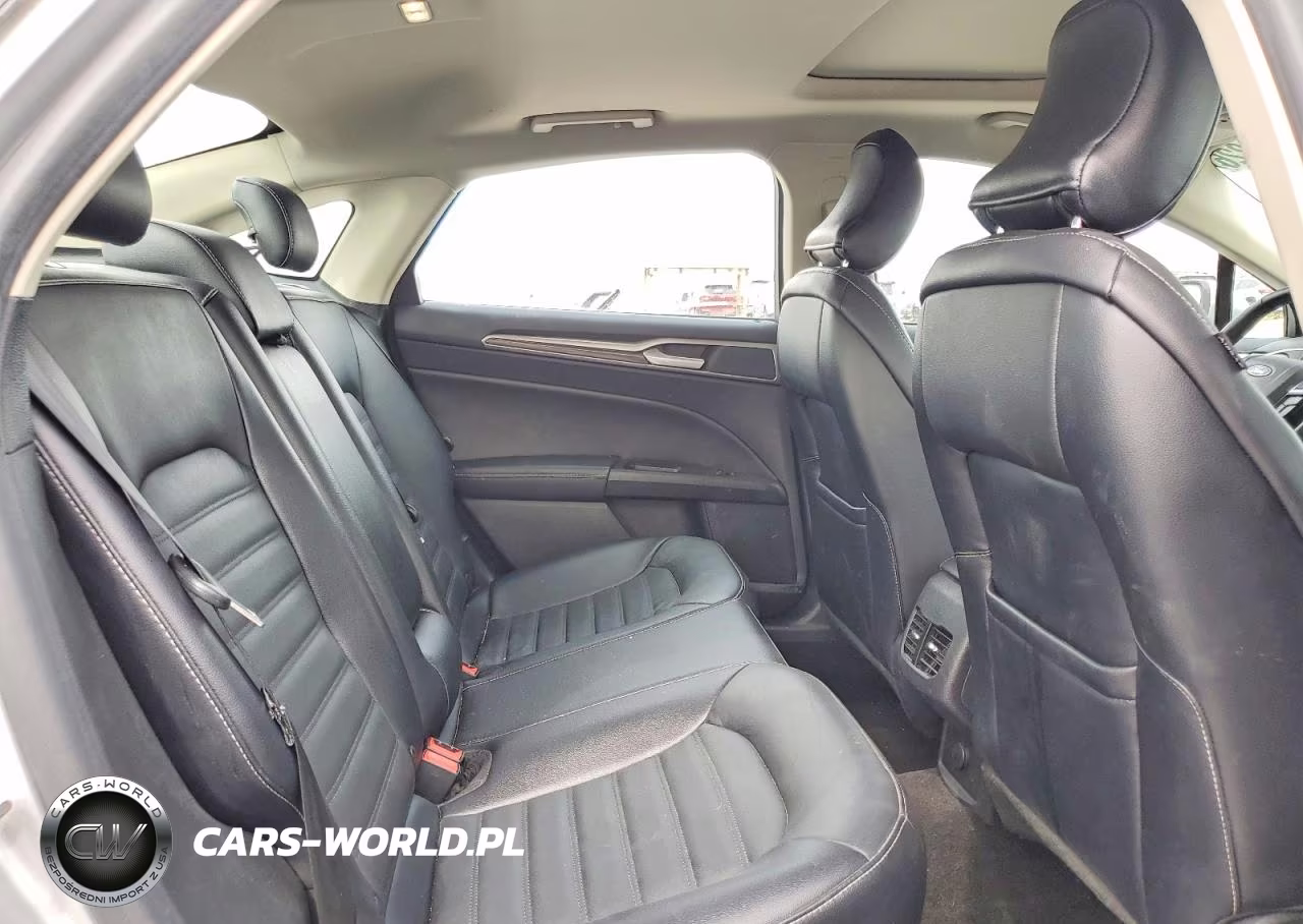2018 Ford Fusion Se VIN:3FA6P0HD4JR281109 - 10