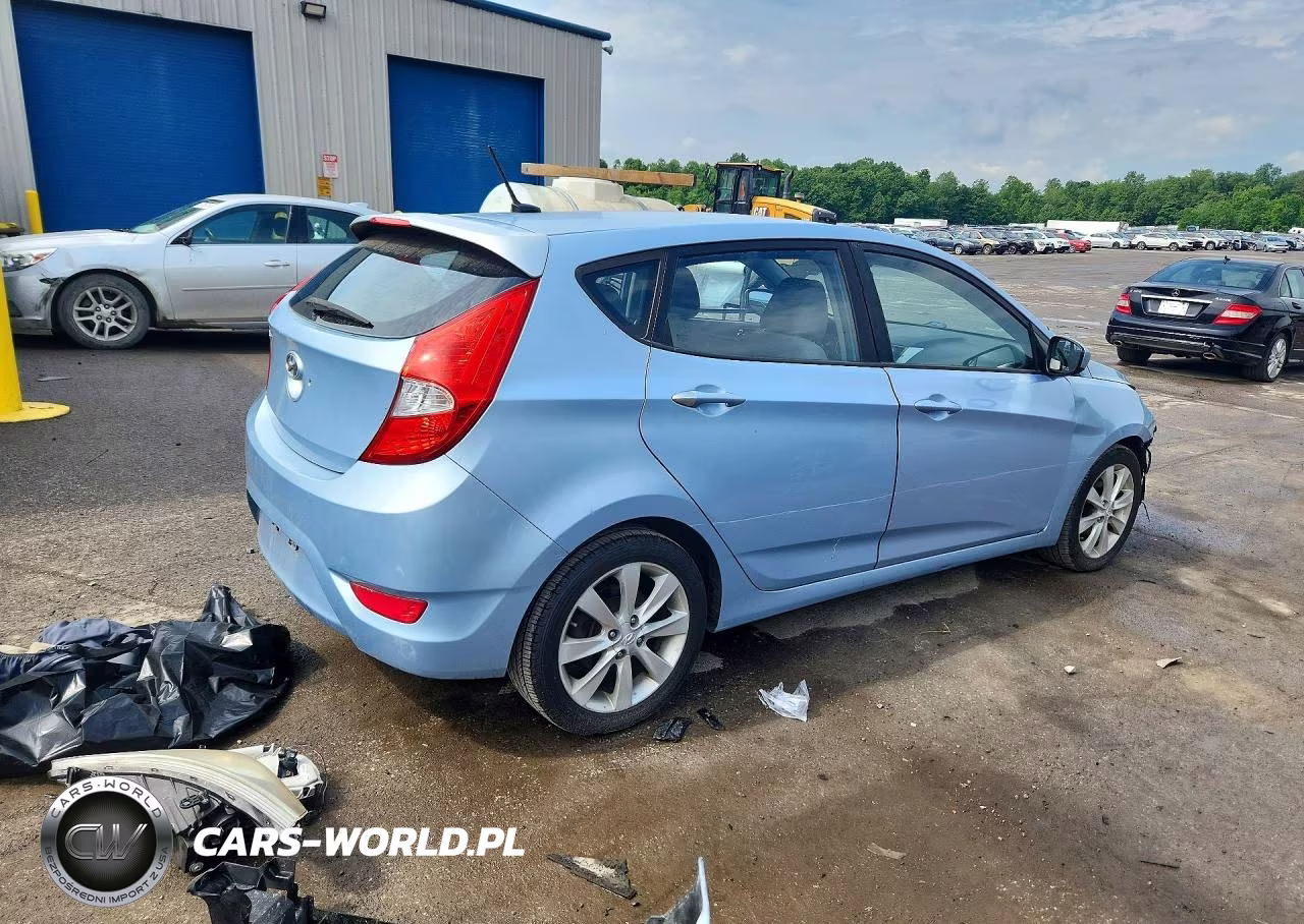 2012 Hyundai Accent Se VIN:KMHCU5AE9CU020037 - 3