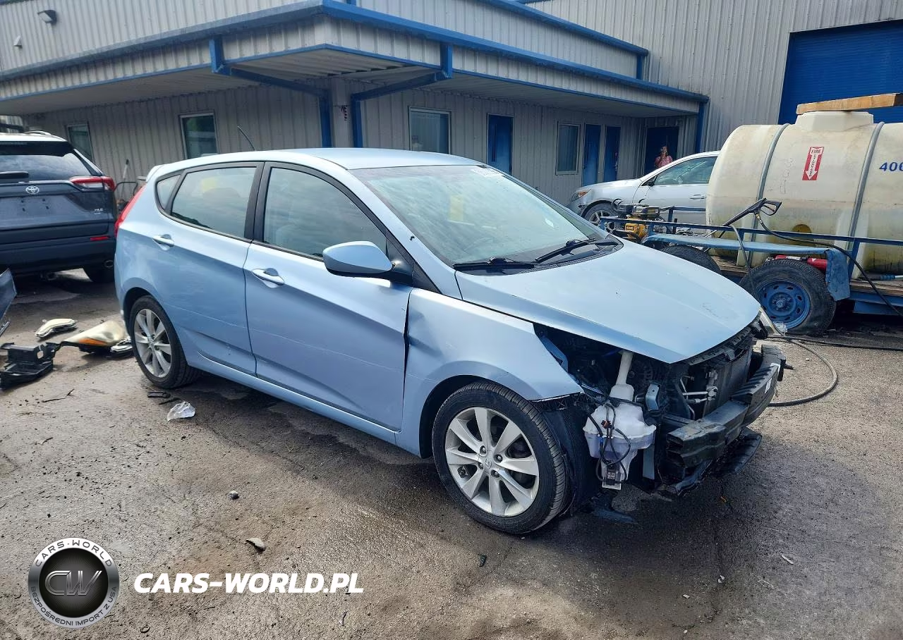 2012 Hyundai Accent Se VIN:KMHCU5AE9CU020037 - 4
