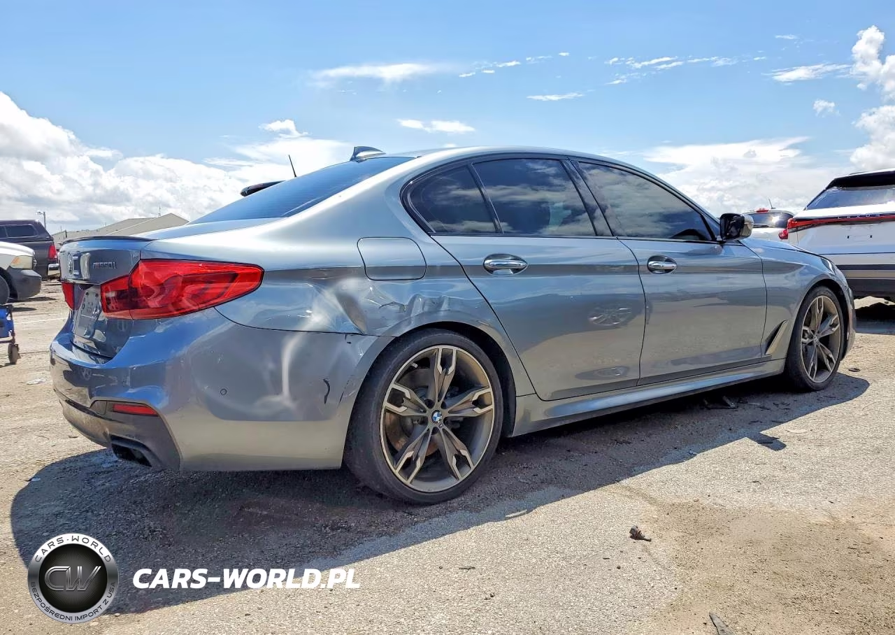 2018 BMW M550Xi VIN:WBAJB9C5XJB035853 - 3