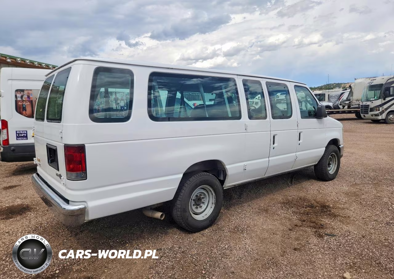 2011 Ford Econoline E350 Super Duty Wagon VIN:1FBSS3BL6BDB21823 - 3