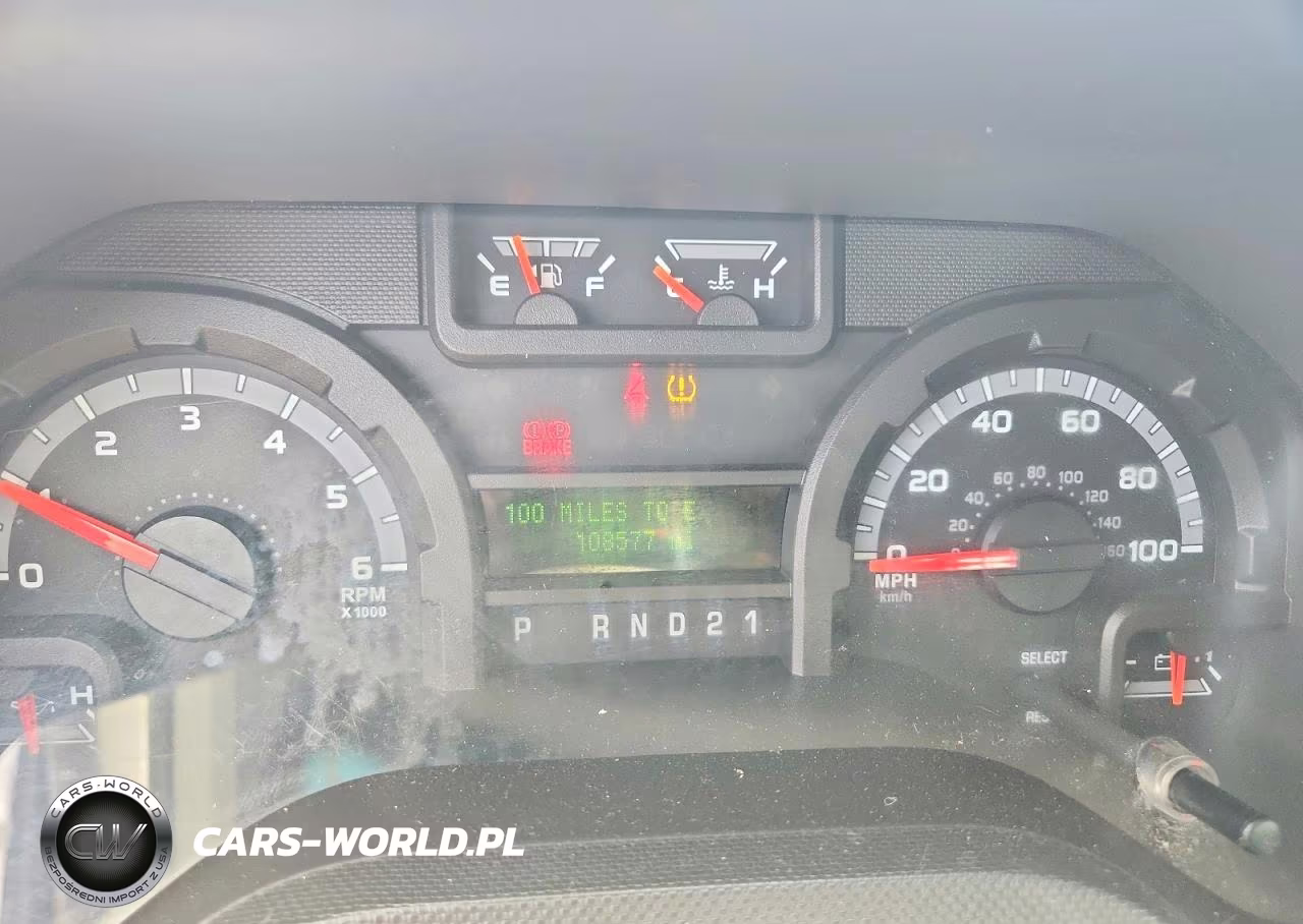 2011 Ford Econoline E350 Super Duty Wagon VIN:1FBSS3BL6BDB21823 - 9