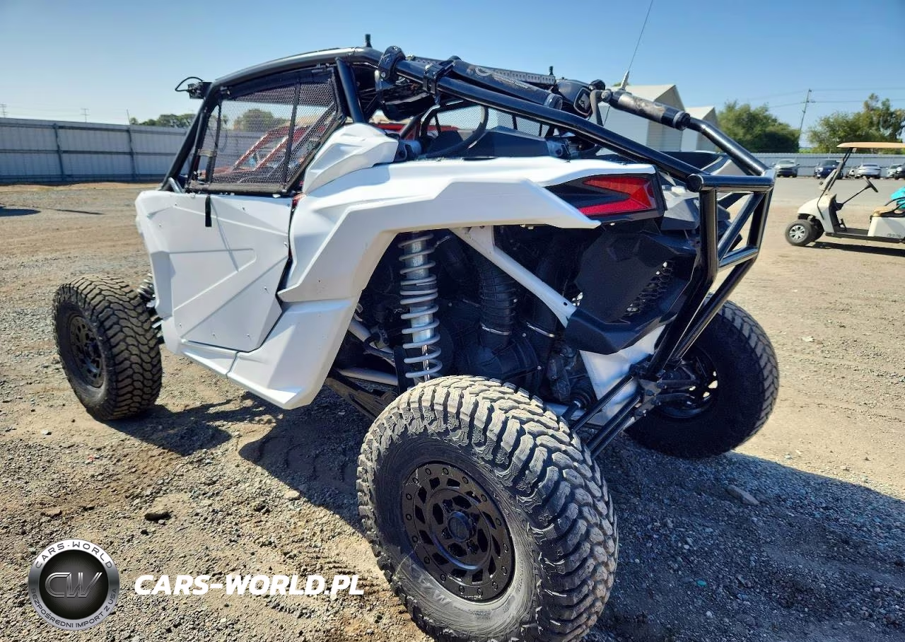 2020 Can-Am Maverick X3 X Rs Turbo Rr VIN:3JBVXAV42LK000097 - 3