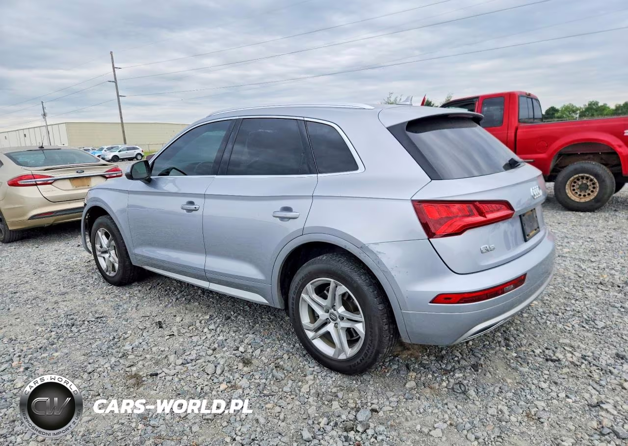 2019 Audi Q5 Premium VIN:WA1ANAFY9K2054892 - 2