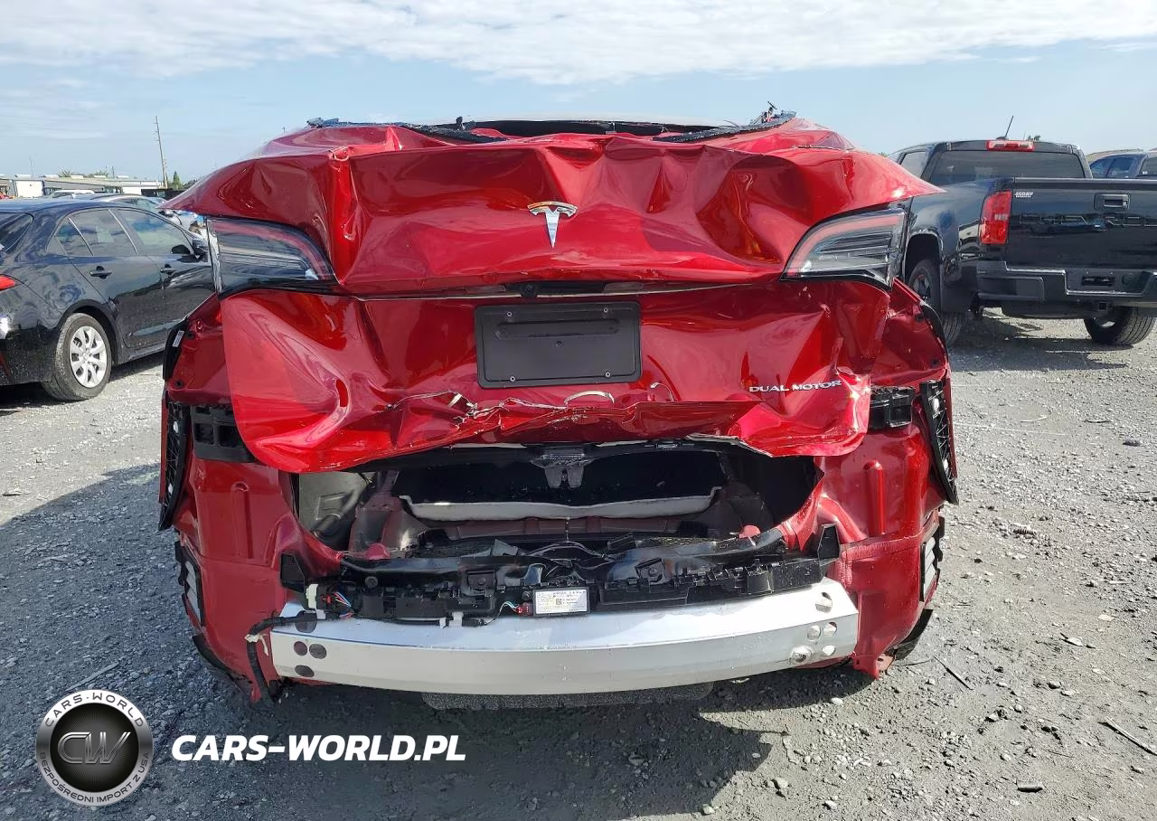 2025 Tesla Model Y VIN:7SAYGDEE6SA352627 - 6