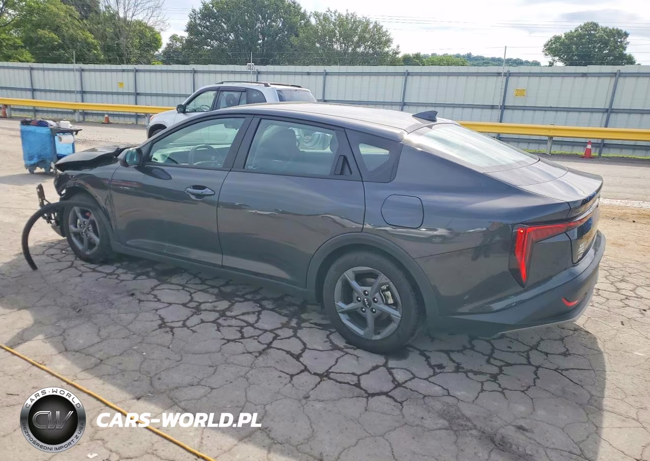2025 Kia K4 Lxs VIN:3KPFT4DE0SE182890 - 2