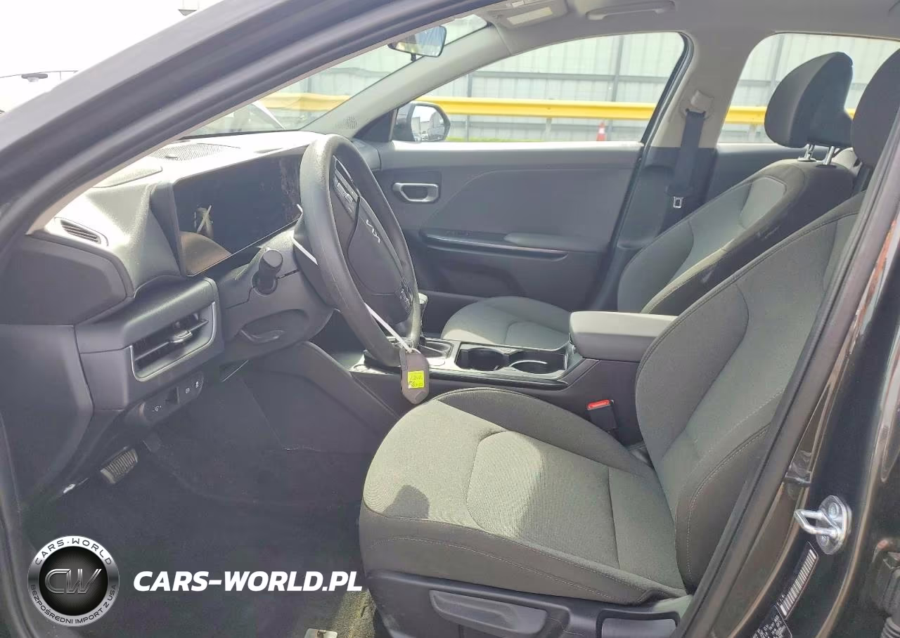 2025 Kia K4 Lxs VIN:3KPFT4DE0SE182890 - 7