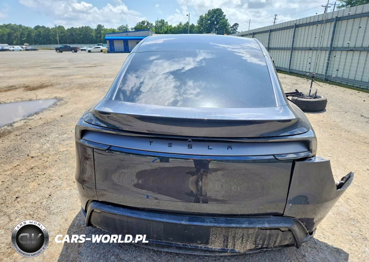 2026 Tesla Model Y VIN:7SAYGDEDXTA609183 - 6