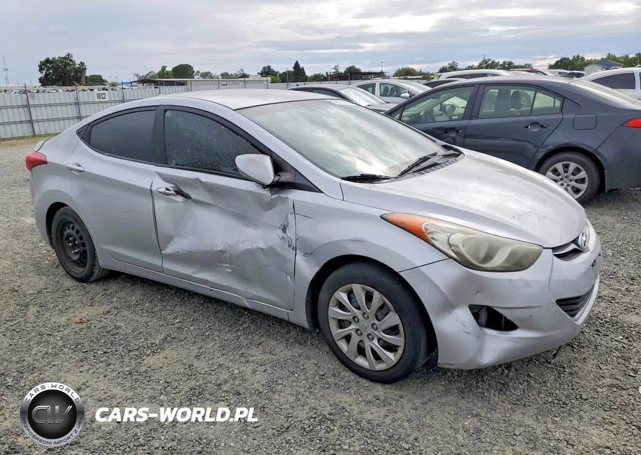 2011 Hyundai Elantra Gls VIN:5NPDH4AE9BH033371 - 4