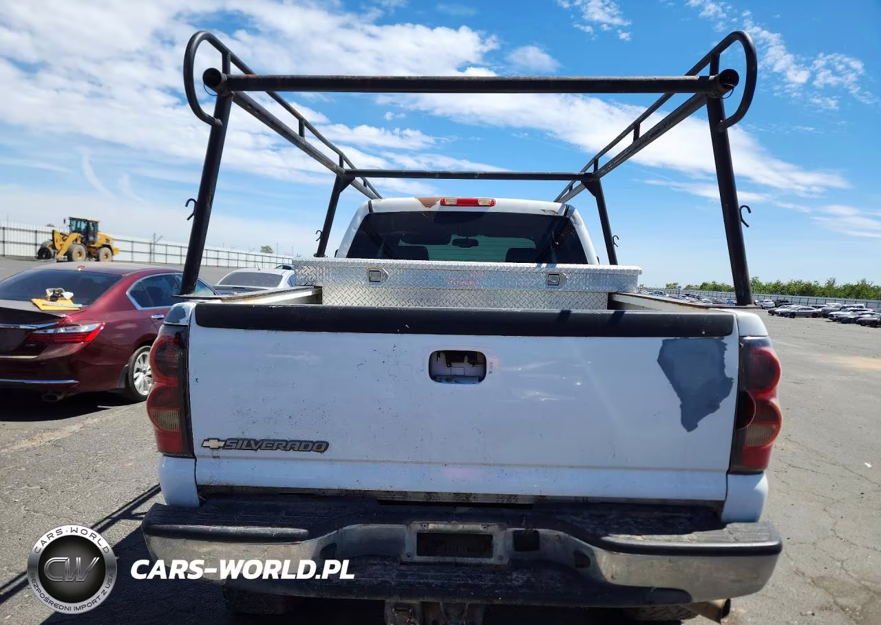 2006 Chevrolet Silverado K2500 Heavy Duty VIN:1GCHK23D26F259215 - 6
