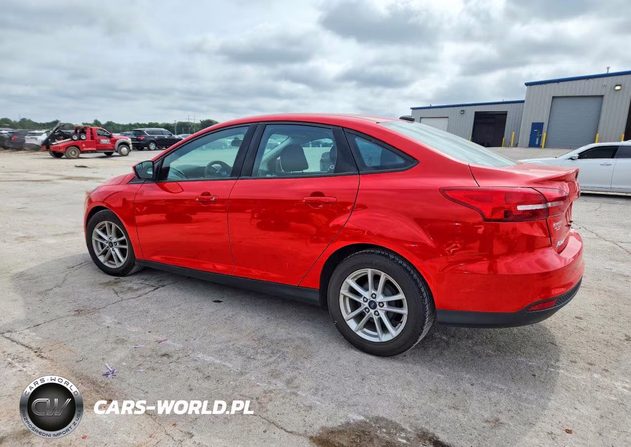 2017 Ford Focus Se VIN:1FADP3F28HL207999 - 2