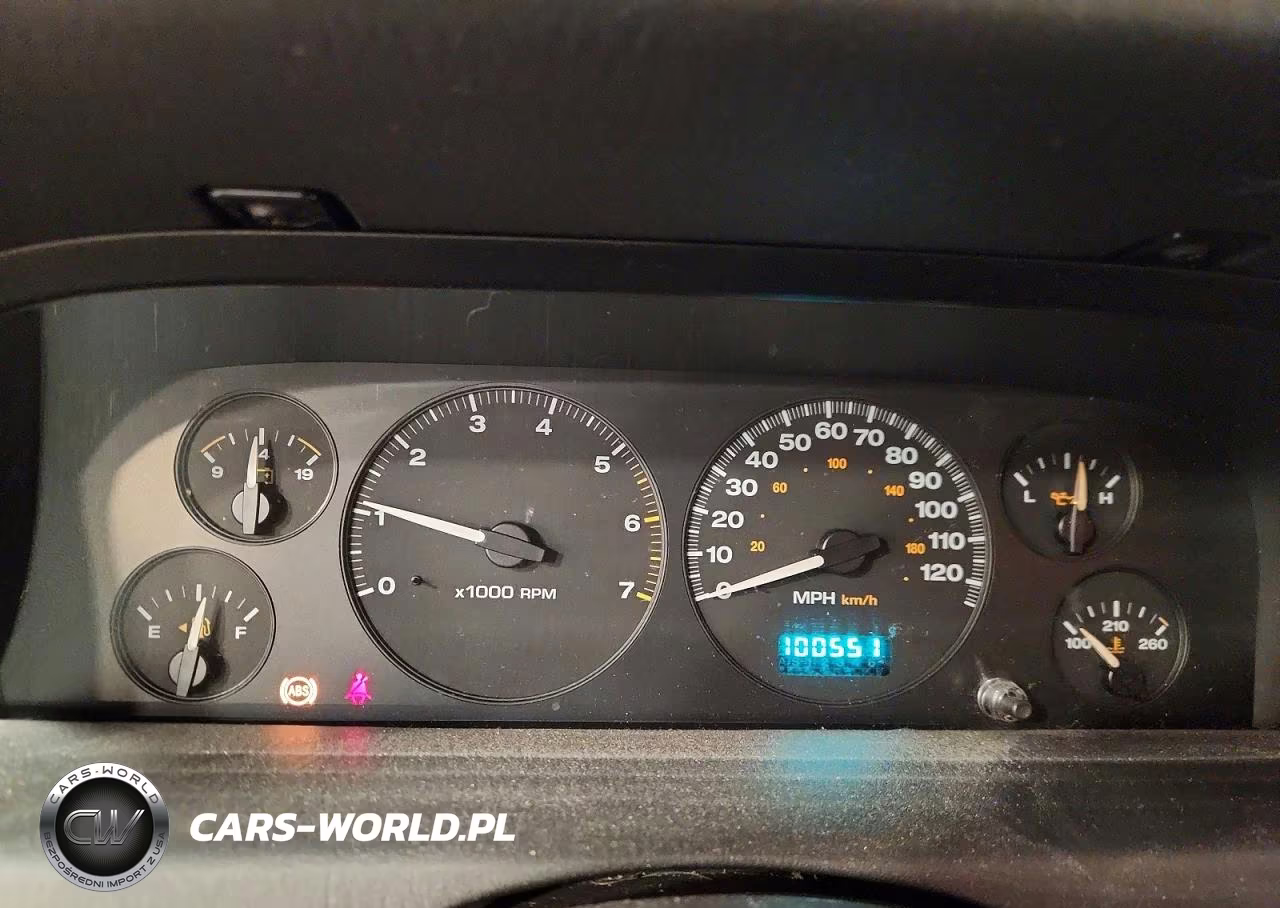 2004 Jeep Grand Cherokee Laredo VIN:1J4GW48S04C109874 - 9