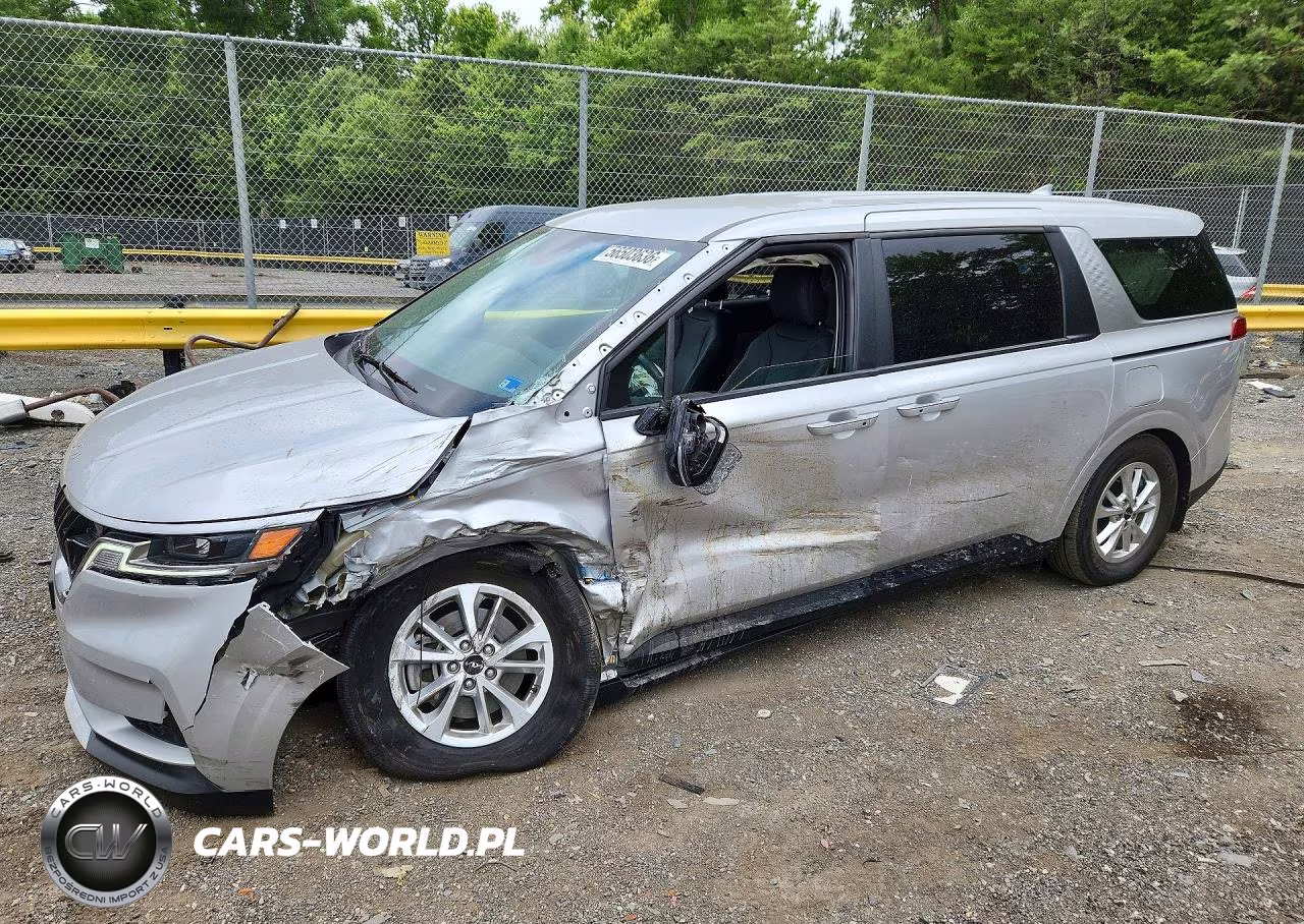 2023 Kia Carnival Lx – zdjęcie 1 z 13