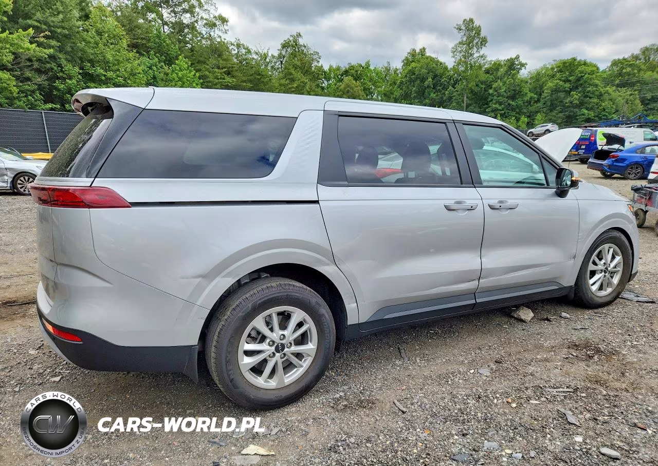 2023 Kia Carnival Lx VIN:KNDNB4H32P6255133 - 3
