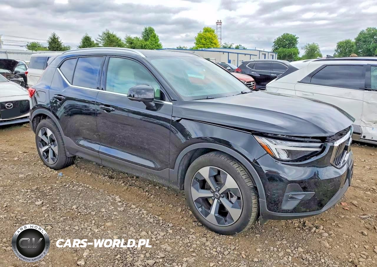 2023 Volvo Xc40 Plus VIN:YV4L12UN1P2943134 - 4