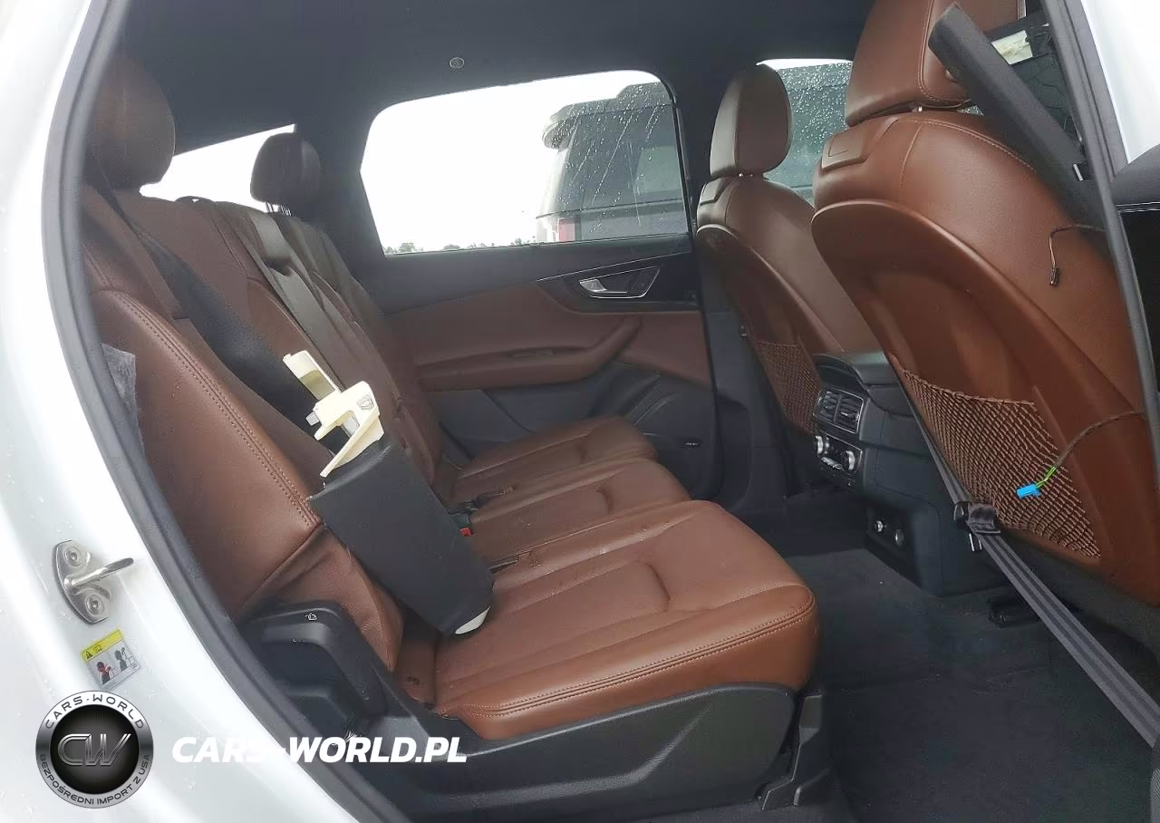 2018 Audi Q7 Prestige VIN:WA1VAAF75JD052385 - 11