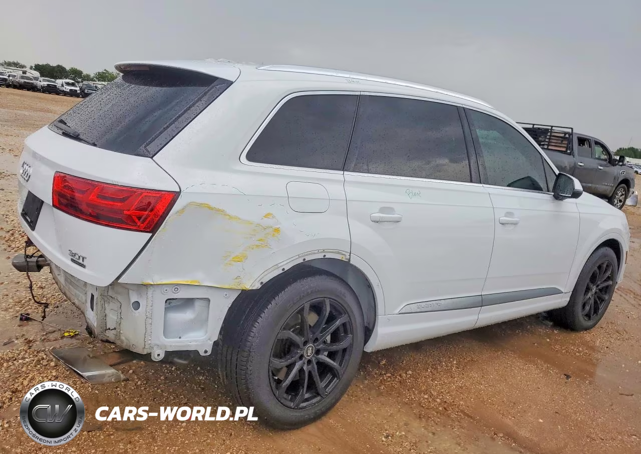 2018 Audi Q7 Prestige VIN:WA1VAAF75JD052385 - 3