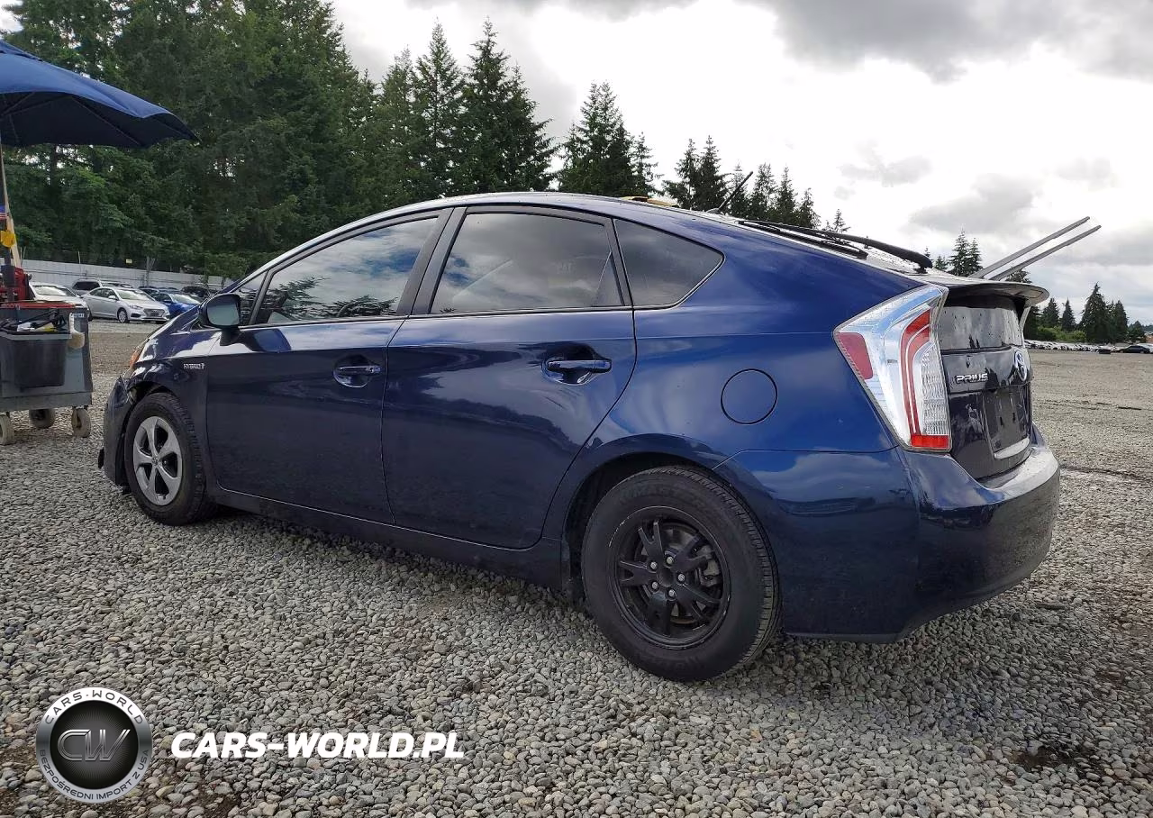 2015 Toyota Prius Two VIN:JTDKN3DUXF1899316 - 2