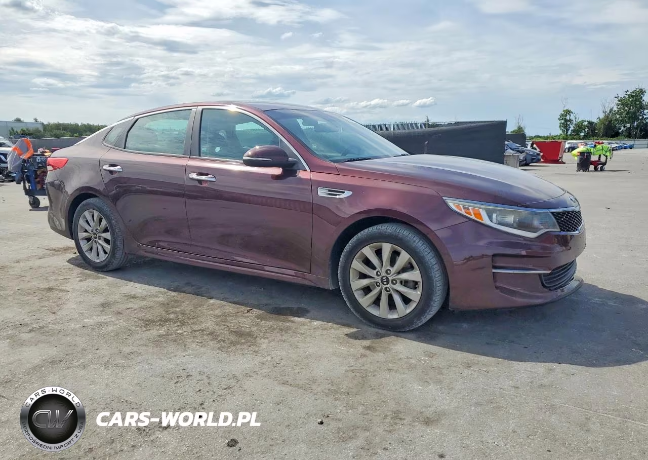 2017 Kia Optima Lx VIN:5XXGT4L37HG121749 - 4