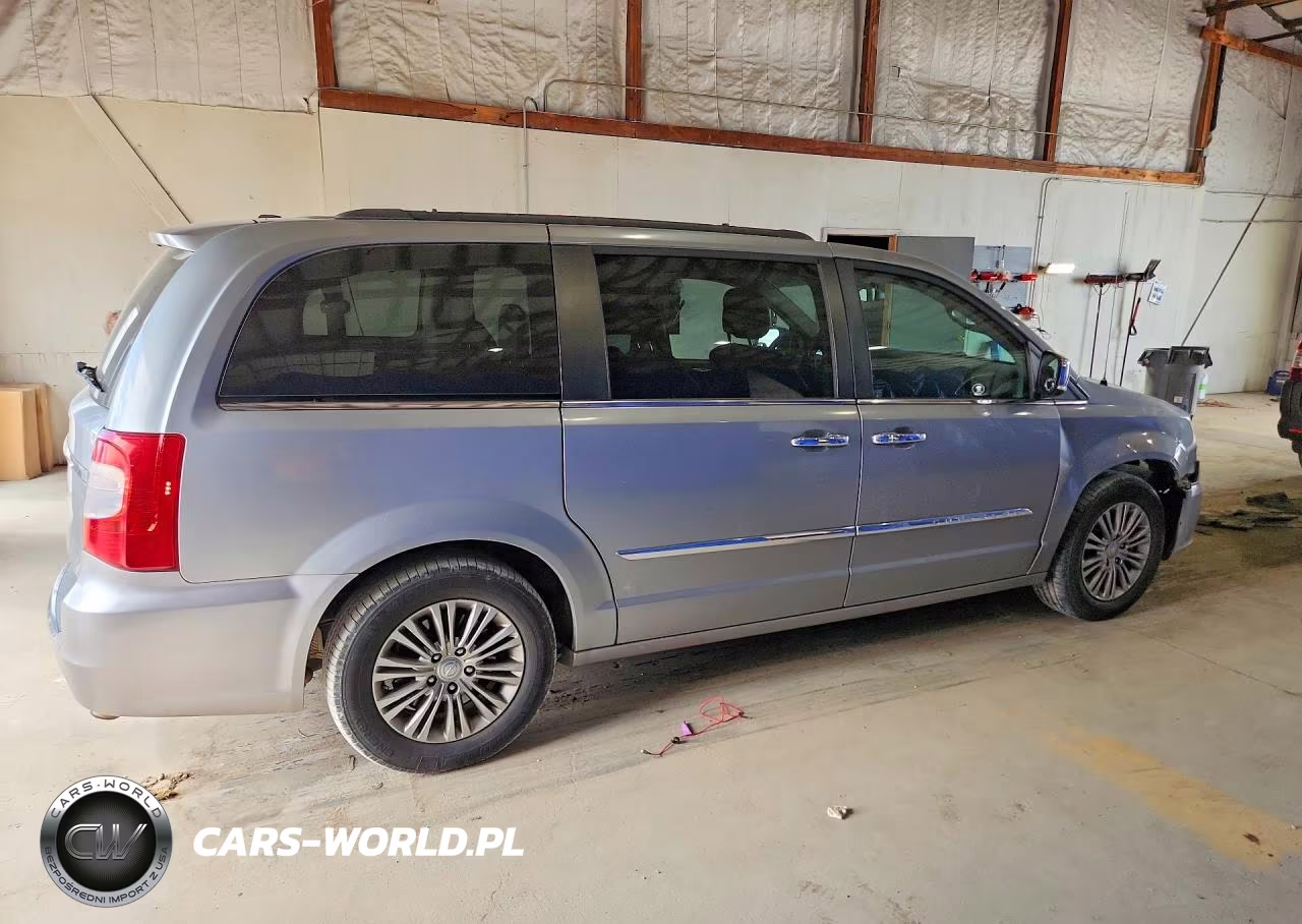 2015 Chrysler Town & Country Touring L VIN:2C4RC1CG4FR506488 - 3