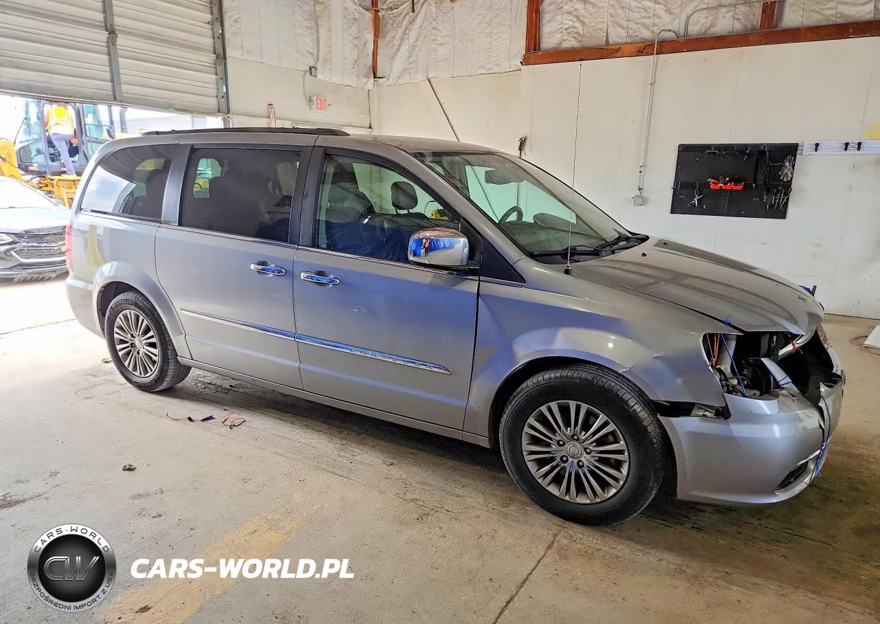 2015 Chrysler Town & Country Touring L VIN:2C4RC1CG4FR506488 - 4