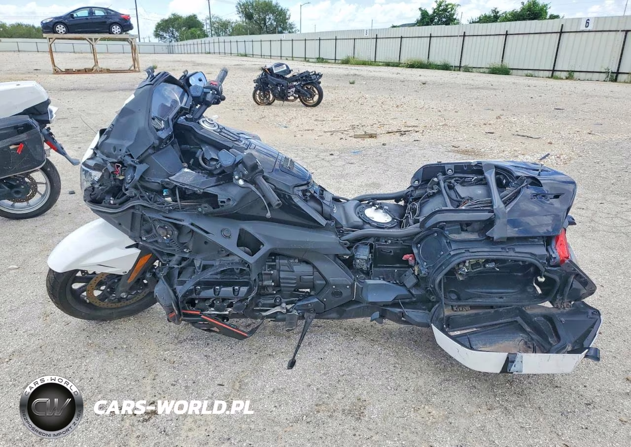 2021 Honda Gl1800 B VIN:JH2SC7913MK300251 - 3
