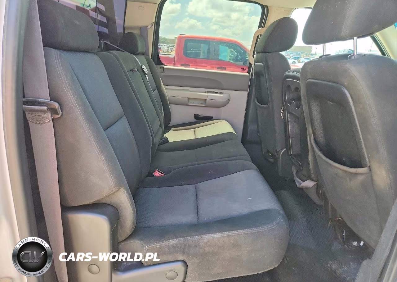 2011 Chevrolet Silverado K3500 VIN:1GC4KZC8XBF198717 - 10